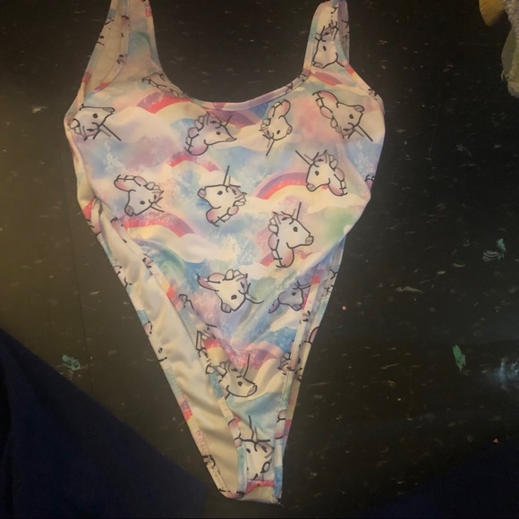 2/$15🦄 Unicorn One Piece 🦄 - Picture 1 of 2